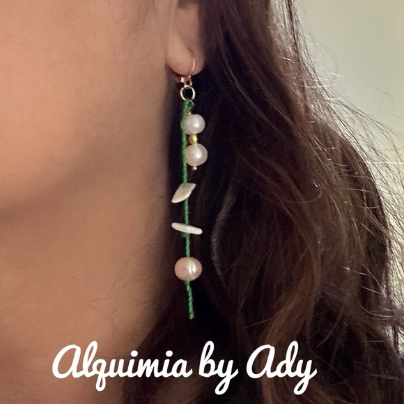 Alquimia Green and White Earrings with Beads and Ribbon freshwater pearls - Picture 3 of 3